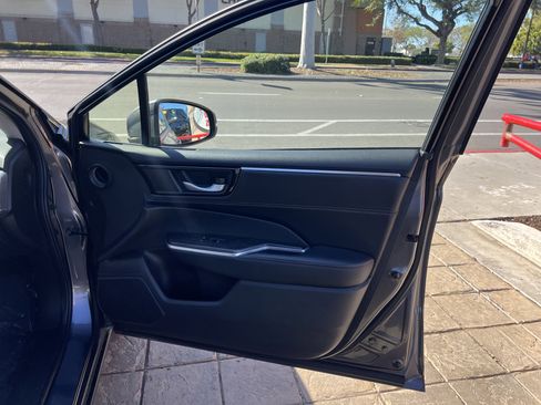 Used 2018 Honda Clarity Plug-In Hybrid image 33