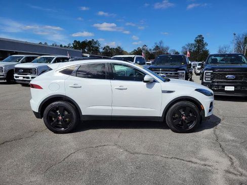 Used 2021 Jaguar E-PACE SE image 7