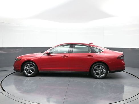 Certified 2024 Honda Accord EX-L image 9