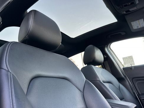 Used 2018 Mercedes-Benz GLA 250 image 16