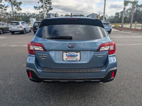 Used 2018 Subaru Outback 3.6R Limited w/ 50th Anniversary Edition image 5