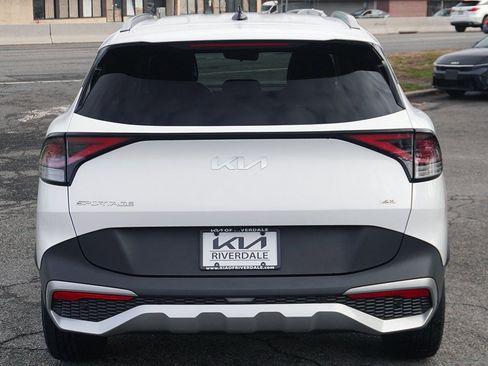 Used 2023 Kia Sportage EX image 13