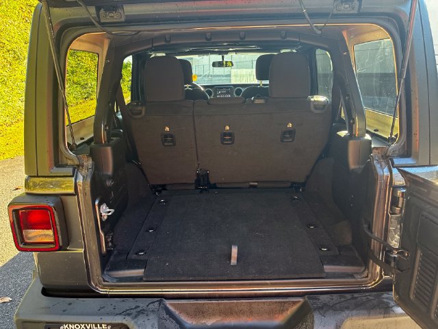 Used 2023 Jeep Wrangler Unlimited Sport AWD/4WD image 21