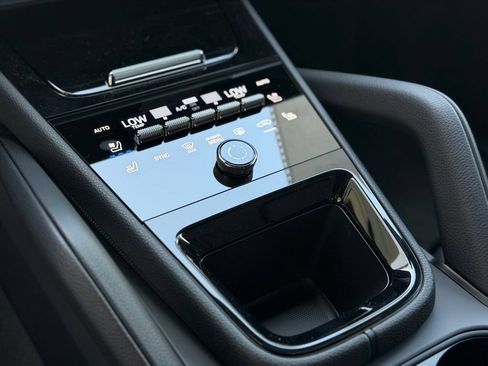 New 2026 Porsche Cayenne AWD/4WD image 16