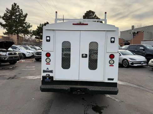 Used 2017 Ford Transit 350 350 HD Cutaway 138 w/ Interior Upgrade Package image 8