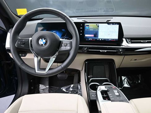 Used 2025 BMW X1 xDrive28i w/ Technology Package AWD/4WD image 15