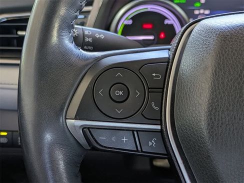 Used 2021 Toyota Camry XLE w/ Navigation Upgrade Package image 34