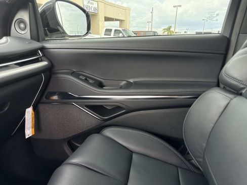 New 2026 Lincoln Navigator Reserve w/ Jet Appearance Package AWD/4WD image 23