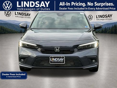Used 2024 Honda Civic Touring image 3