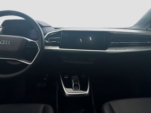 Used 2024 Audi Q4 e-tron Premium Plus w/ Premium Plus image 19