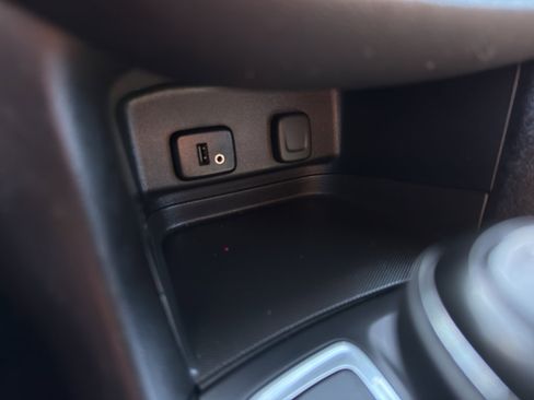 Used 2018 Chevrolet Equinox LT AWD/4WD image 20