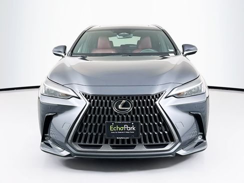 Used 2024 Lexus NX 250 FWD image 2