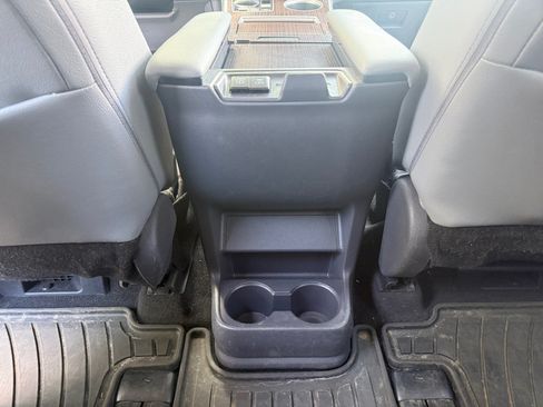 Used 2021 Toyota Sienna XLE AWD/4WD image 30