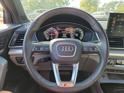 Used 2024 Audi Q5 2.0T Premium Plus w/ Premium Plus Package AWD/4WD image 16