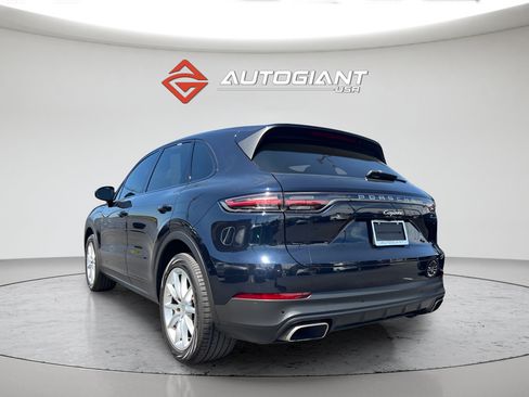Used 2021 Porsche Cayenne AWD/4WD image 6