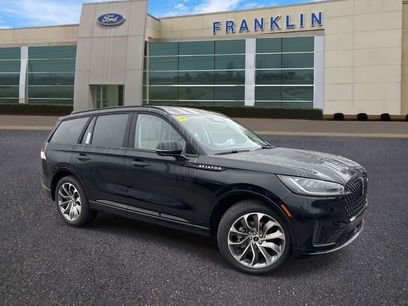 New 2026 Lincoln Aviator AWD w/ Jet Appearance Package