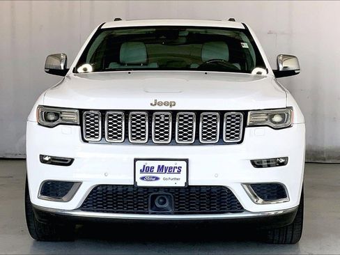 Used 2019 Jeep Grand Cherokee Summit image 2