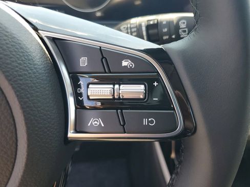 New 2026 Kia Seltos EX image 13