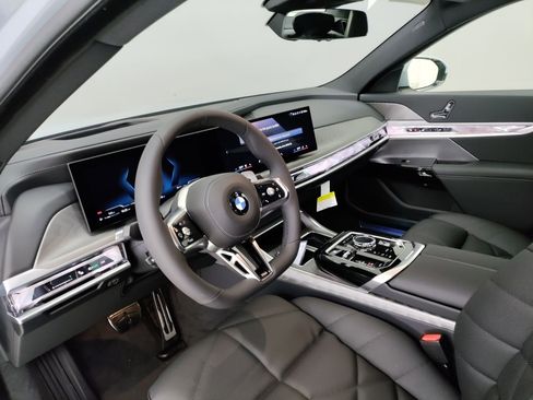 New 2026 BMW 740i w/ Premium Package image 2