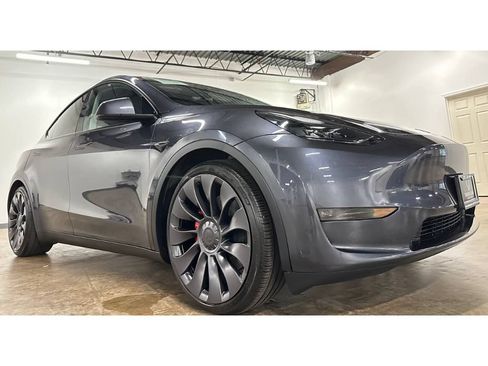 Used 2025 Tesla Model Y Performance AWD/4WD image 6