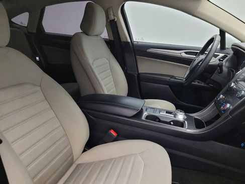 Used 2020 Ford Fusion S FWD image 21