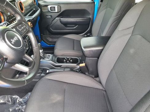 Used 2022 Jeep Gladiator Sport image 18