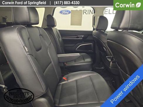 Used 2025 Kia Telluride S FWD image 12