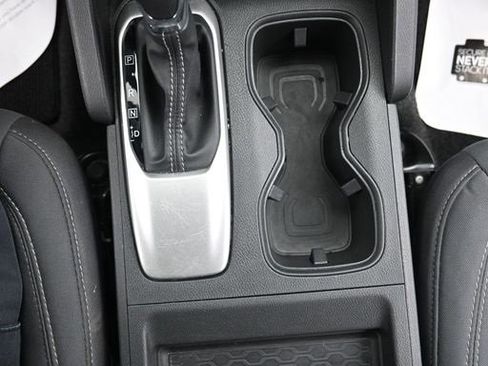 Used 2023 Nissan Frontier SV image 27