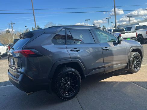 Certified 2019 Toyota RAV4 XLE image 6