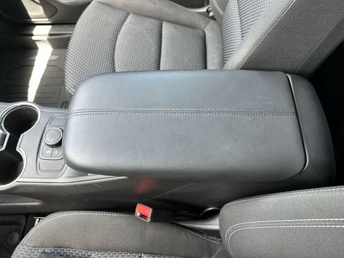 Used 2023 GMC Terrain SLE w/ Elevation Edition FWD image 22