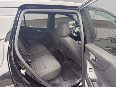 New 2026 Chevrolet Equinox LT image 10