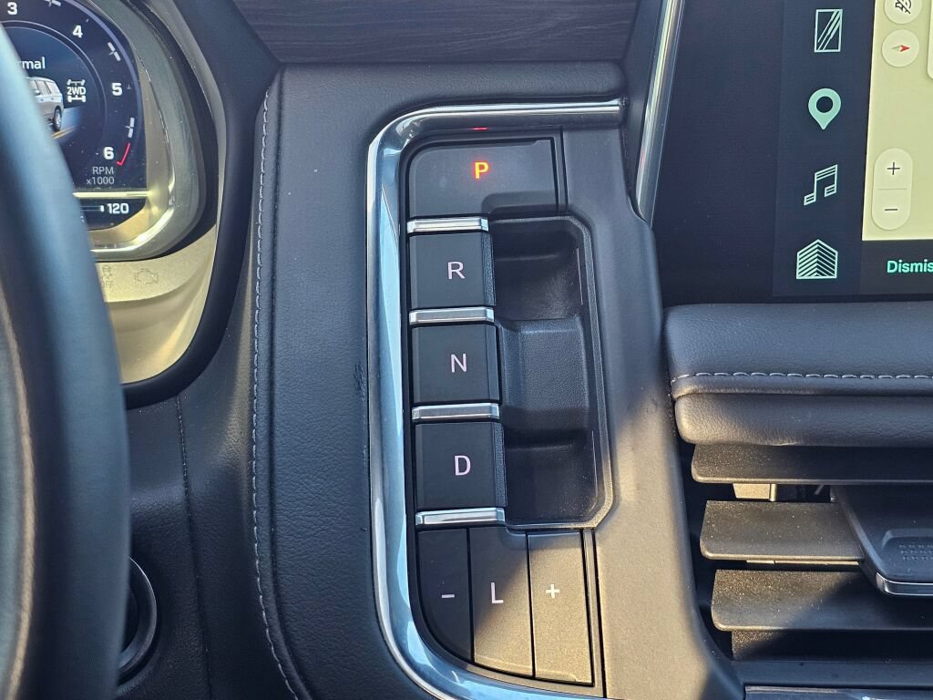 Certified 2023 Chevrolet Tahoe Z71 w/ Luxury Package AWD/4WD image 16