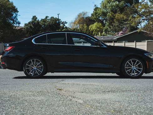 Used 2019 BMW 330i Sedan w/ Convenience Package image 12