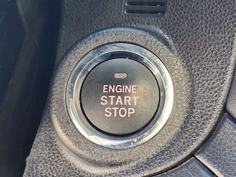 Used 2020 Subaru Outback Premium image 22