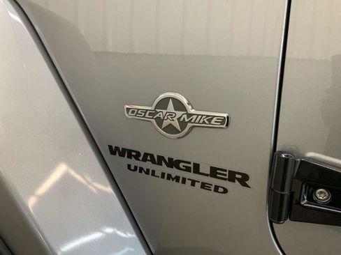 Used 2015 Jeep Wrangler Unlimited Sport AWD/4WD image 33