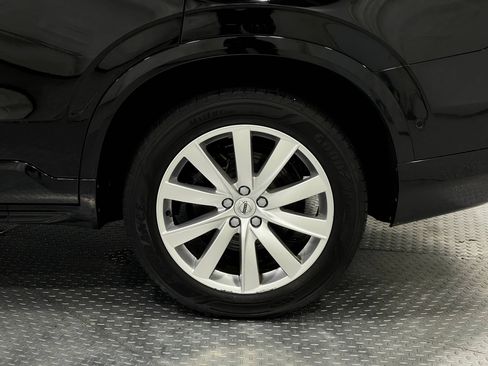 Used 2018 Volvo XC90 T6 Momentum w/ Convenience Package AWD/4WD image 37