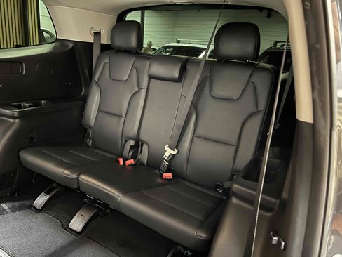 Used 2022 Kia Telluride EX w/ EX Premium Package FWD image 6
