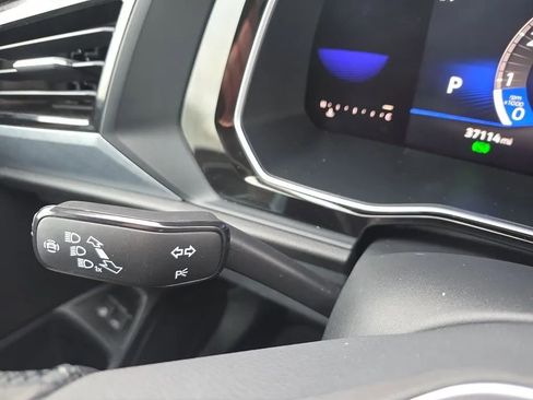 Used 2022 Volkswagen Jetta SE image 19