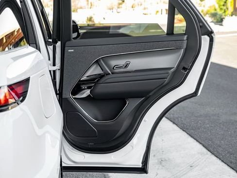 New 2025 Land Rover Range Rover Sport Dynamic SE image 23