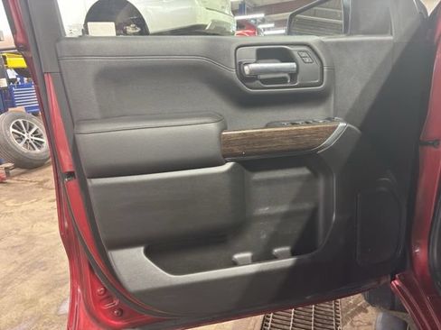 Used 2019 GMC Sierra 1500 SLE w/ Driver Alert Package I AWD/4WD image 22