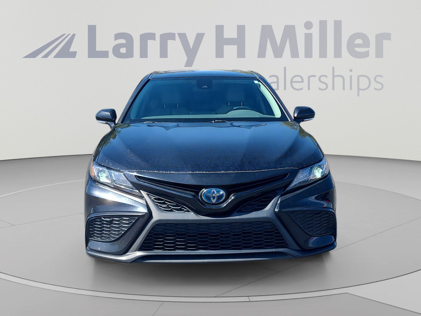 Used 2024 Toyota Camry SE FWD image 8