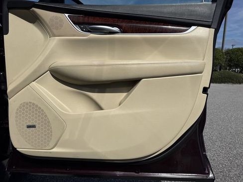 Used 2017 Cadillac XT5 Premium Luxury image 32