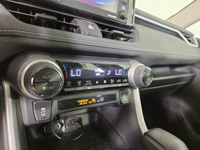 Used 2020 Toyota RAV4 XLE w/ Convenience Package AWD/4WD image 20