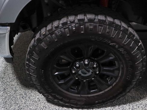 Used 2022 Ford F250 Lariat w/ Tremor Off-Road Package AWD/4WD image 11