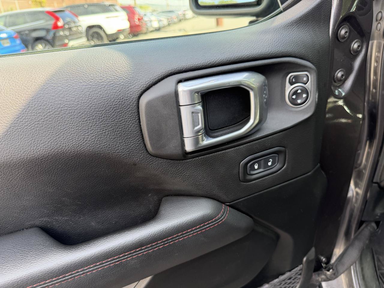 Used 2021 Jeep Wrangler Rubicon AWD/4WD image 9