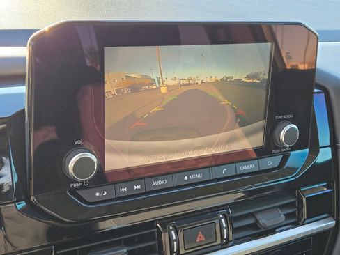 Used 2022 Nissan Pathfinder SV image 20