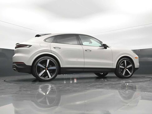 Certified 2026 Porsche Cayenne Coupe AWD/4WD image 44