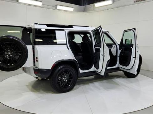 Used 2025 Land Rover Defender 110 S AWD/4WD image 32