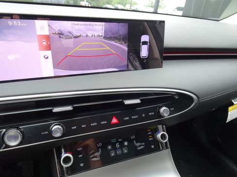 New 2026 Genesis GV70 2.5T Select image 17