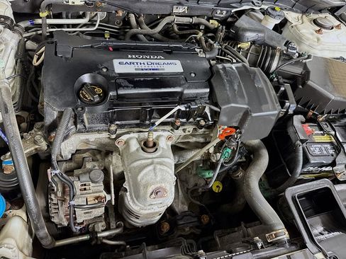 Used 2013 Honda Accord LX image 36